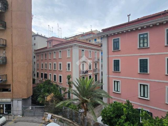 Appartamento in affitto a Salerno SA