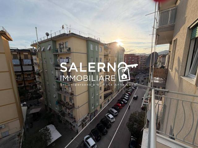 Appartamento in affitto a Salerno SA