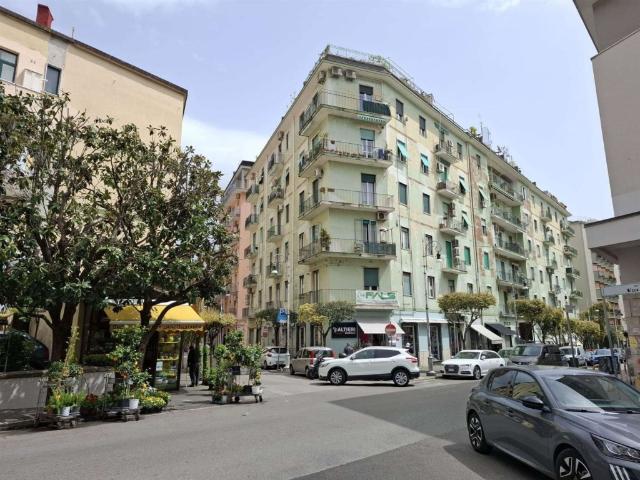 Appartamento in affitto a Salerno via Nizza 154, ascensore, aria condizionata, zanzariere TrovaCasa