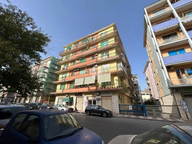 Appartamento in affitto a Salerno via lungomare colombo, 83, arredato, balcone, cucina abitabile TrovaCasa