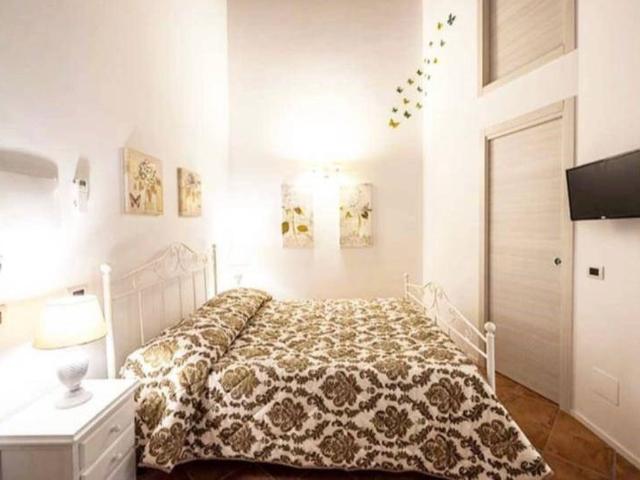 Appartamento in affitto a Salerno via Porta Di Mare 24, arredato, riscaldamento autonomo, ascensore TrovaCasa