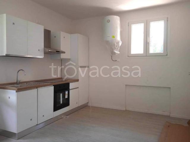 Appartamento in affitto a San Zeno Naviglio, arredato, terrazzo, riscaldamento autonomo TrovaCasa