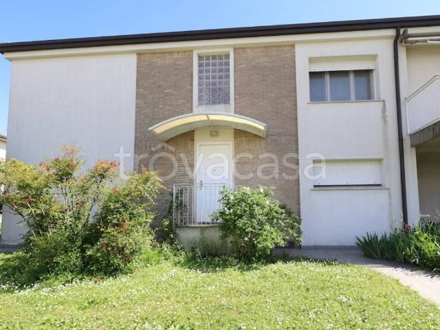 Appartamento in affitto a San Michele al Tagliamento via del Bottaccio, 7, giardino privato, terrazzo, riscaldamento autonomo TrovaCasa