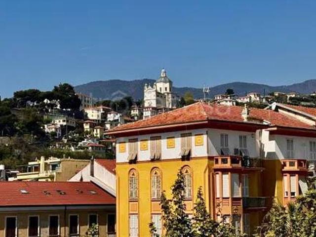 Appartamento in affitto a Sanremo corso g. Garibaldi, 46, terrazzo, riscaldamento autonomo, vista panoramica TrovaCasa