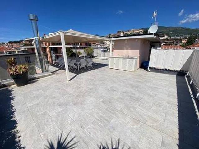 Appartamento in affitto a Sanremo IM