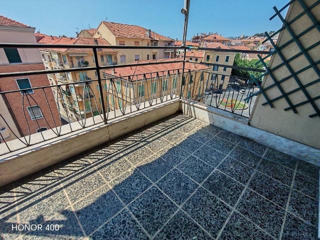 Appartamento in affitto a Sanremo IM