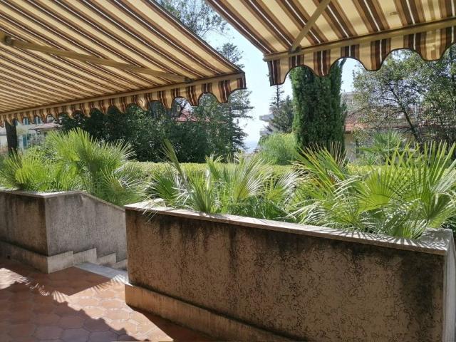 Appartamento in affitto a Sanremo IM
