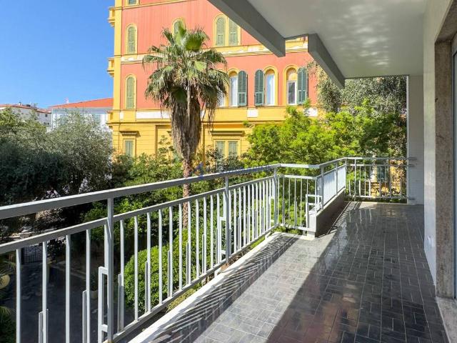 Appartamento in affitto a Sanremo IM