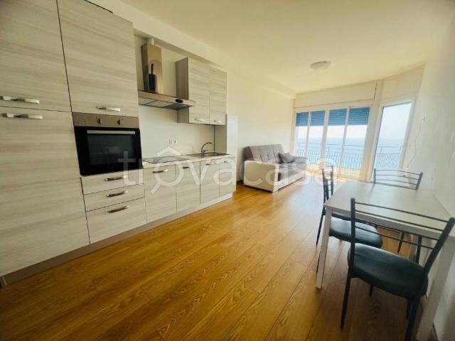 Appartamento in affitto a Sanremo via Padre Semeria, 278, terrazzo, vista mare, parzialmente arredato TrovaCasa