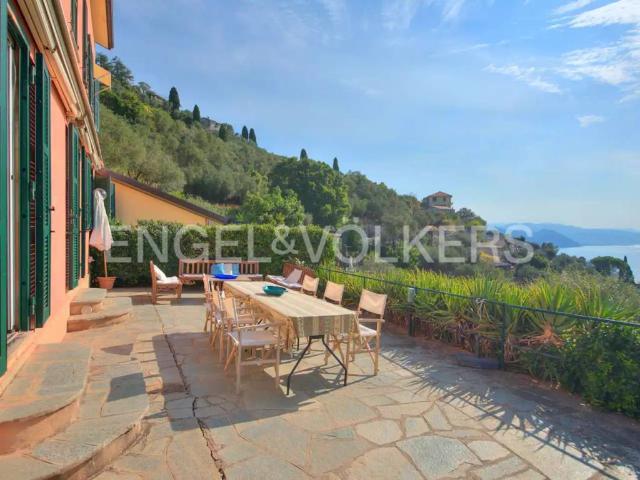 Appartamento in affitto a Santa Margherita Ligure via Aurelia, 26B, giardino privato, box, terrazzo TrovaCasa