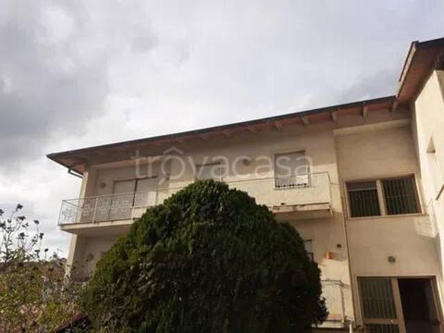 Appartamento in affitto a Santa Maria a Monte querce, luminoso, balcone, sala da pranzo TrovaCasa