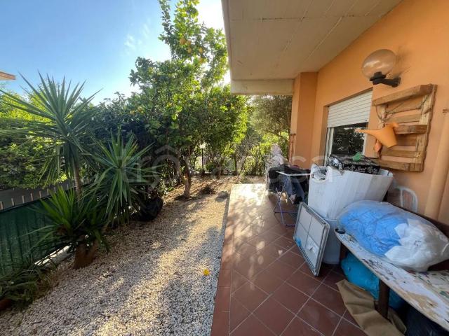 Appartamento in affitto a Santa Marinella via dei Glicini, arredato, giardino privato, terrazzo TrovaCasa