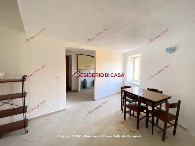 Appartamento in affitto a Sant'Agata di Militello piazza Francesco Crispi, balcone, cucina abitabile TrovaCasa