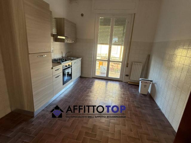 Appartamento in Affitto a Sarzana