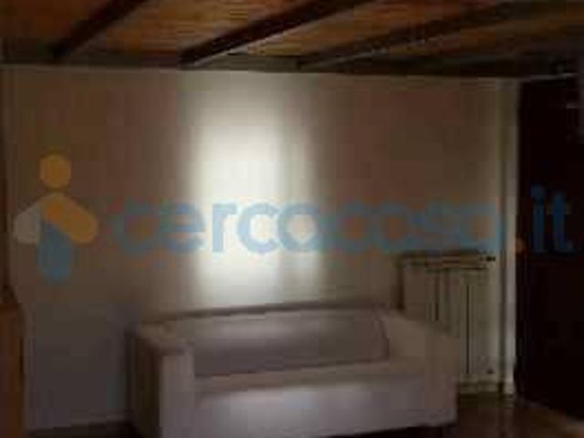 Appartamento in affitto a Sarzana