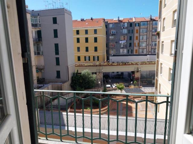 Appartamento in affitto a Savona, non arredato/vuoto, ascensore, centrale TrovaCasa