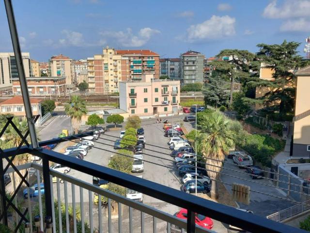 Appartamento in affitto a Savona SV