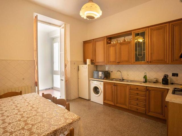 Appartamento in affitto a Savona SV
