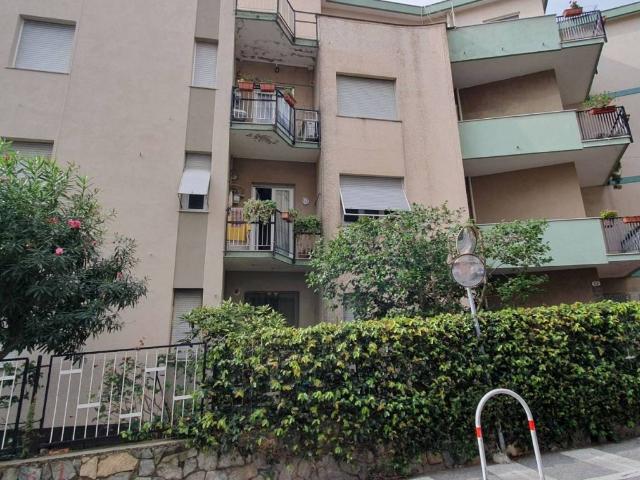Appartamento in affitto a Savona SV