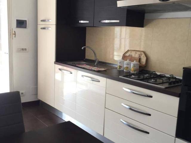 Appartamento in affitto a Savona SV
