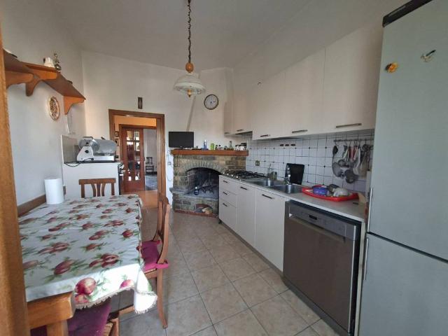 Appartamento in affitto a Scandicci FI