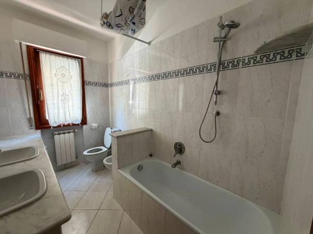 Appartamento in affitto a Scandicci FI
