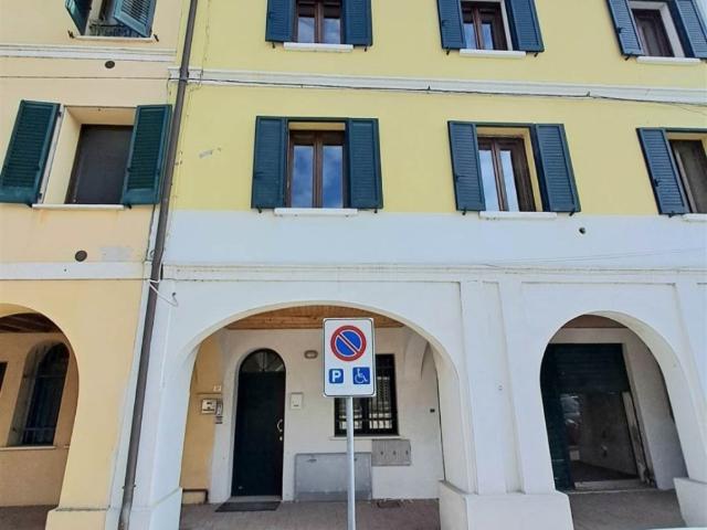 Appartamento in affitto a Schivenoglia, arredato, box, riscaldamento autonomo TrovaCasa