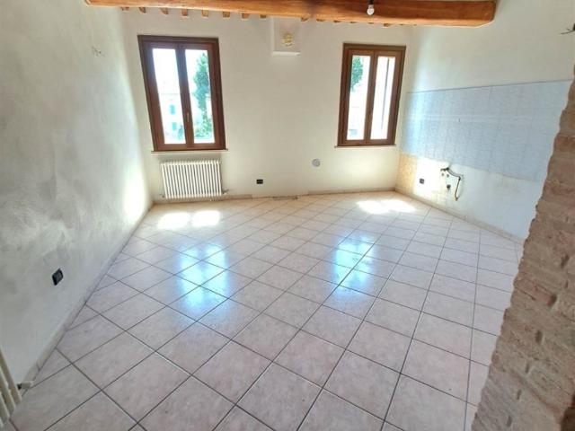 Appartamento in affitto a Schivenoglia, riscaldamento autonomo, ristrutturato, aria condizionata TrovaCasa