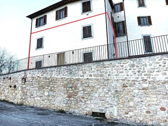 Appartamento in affitto a Sellano PG
