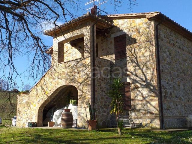 Appartamento in affitto a Semproniano strada Comunale Semproniano, arredato, caminetto, ristrutturato TrovaCasa