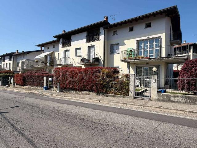 Appartamento in affitto a Sesto Calende viale Ticino, arredato, box, ascensore TrovaCasa
