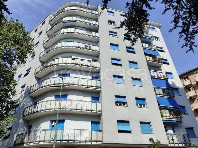 Appartamento in affitto a Sesto San Giovanni via giusti, arredato, ascensore, riscaldamento centralizzato TrovaCasa