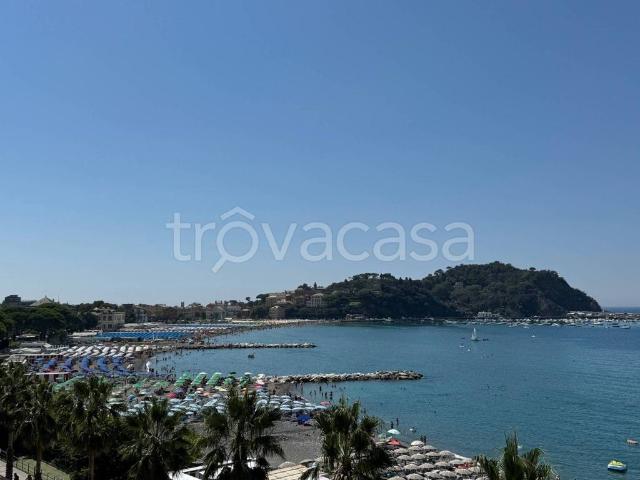 Appartamento in affitto a Sestri Levante lungomare Giovanni Descalzo, 34, arredato, terrazzo, fronte mare TrovaCasa