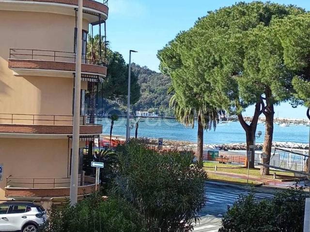 Appartamento in affitto a Sestri Levante via Lungomare Descalzo, arredato, posto auto, vista mare TrovaCasa