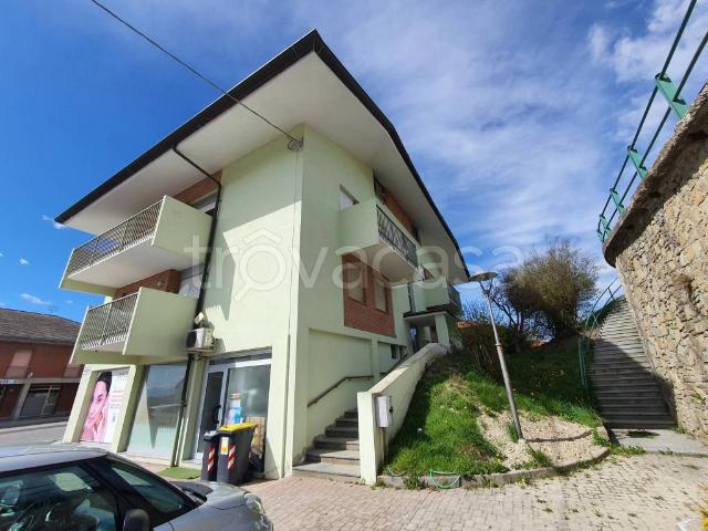 Appartamento in affitto a Serravalle Langhe via Provinciale, arredato, centrale, balcone TrovaCasa