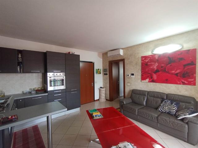 Appartamento in affitto a Settimo Milanese via pordoi, arredato, ascensore, doppia esposizione TrovaCasa