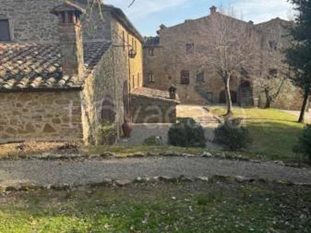 Appartamento in affitto a Siena siena, parzialmente arredato, travi a vista, panoramica TrovaCasa