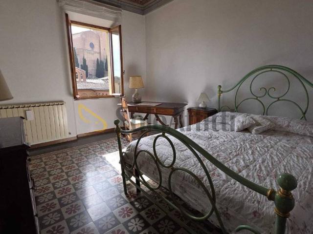Appartamento in affitto a Siena via dei Pittori, arredato, vista panoramica, ultimo piano TrovaCasa