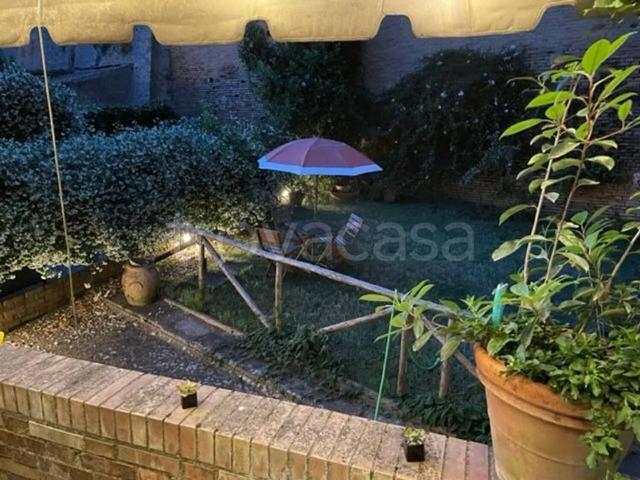 Appartamento in affitto a Siena via Giuseppe Garibaldi, giardino privato, terrazzo, balcone TrovaCasa