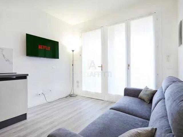 Appartamento in affitto a Sirmione via Caravaggio, 11, terrazzo, ristrutturato, centrale TrovaCasa