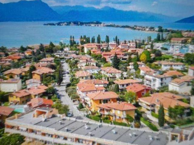 Appartamento in affitto a Sirmione via Morandi, arredato, terrazzo, ristrutturato TrovaCasa