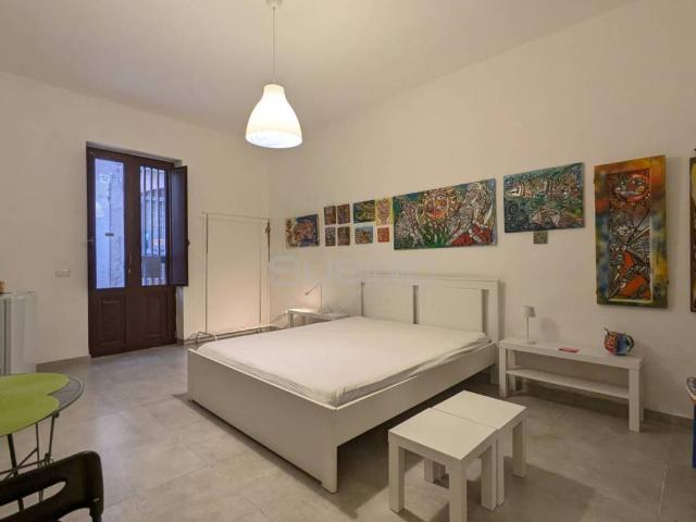 Appartamento in affitto a Siracusa vicolo II alla giudecca, arredato, porta blindata, cucina abitabile TrovaCasa