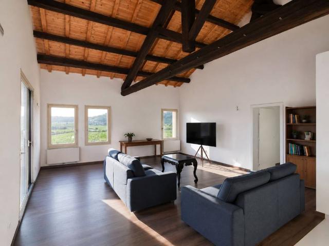 Appartamento in affitto a Soave VR