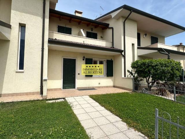 Appartamento in affitto a Sommacampagna VR