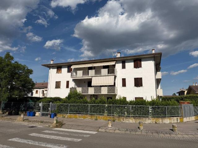 Appartamento in affitto a Sommacampagna VR