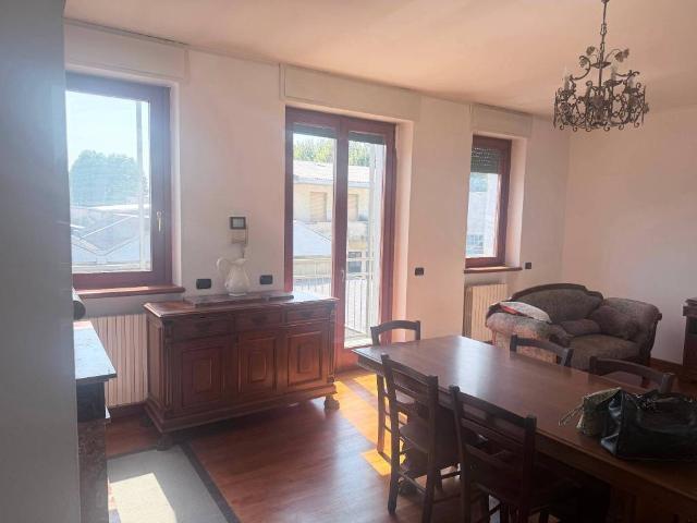Appartamento in affitto a Sovico MB