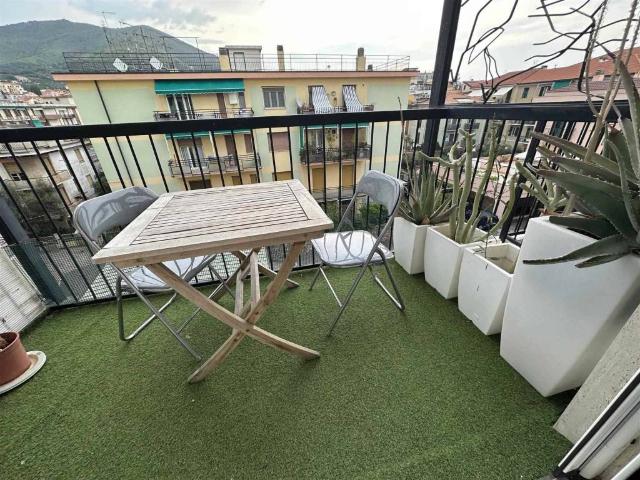 Appartamento in affitto a Spotorno SV