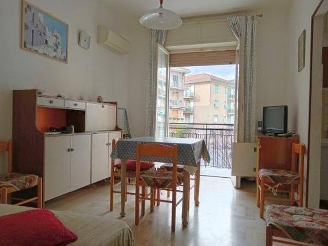 Appartamento in affitto a Spotorno SV
