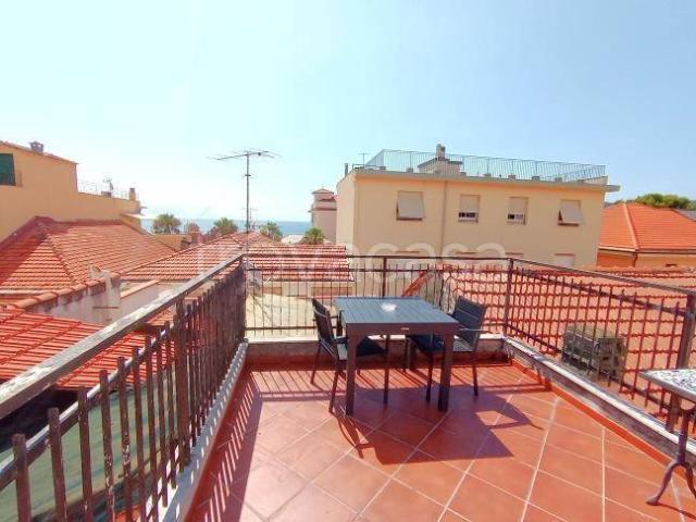 Appartamento in affitto a Spotorno via 25 Aprile, box, terrazzo, vista mare TrovaCasa