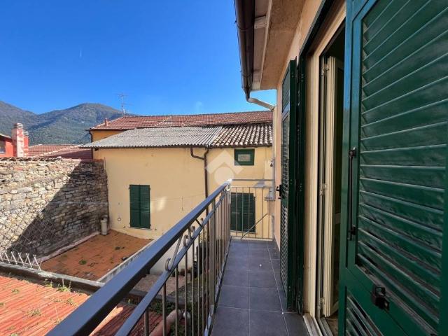 Appartamento in affitto a Taggia IM
